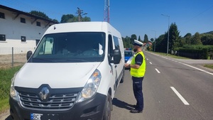 policjant i bus