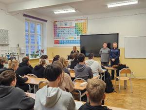 policjantka i pedagog