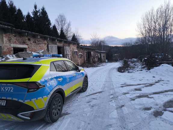 radiowóz, pustostany