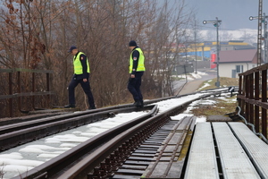 funkcjonariusze Policji i SOK-u
