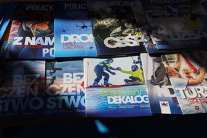 policjanci na biegu pamięci