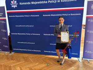 policjantka z dyplomem
