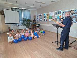 policjanci, dzieci